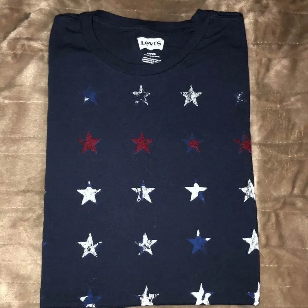 LEVI’S L Navy Distressed Stars Style Tee